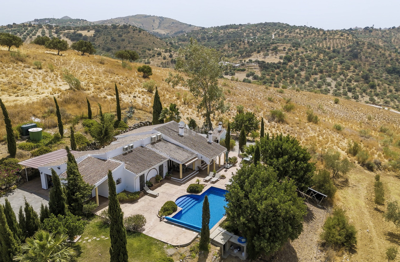 Resale - Villa - Vinuela - Inland