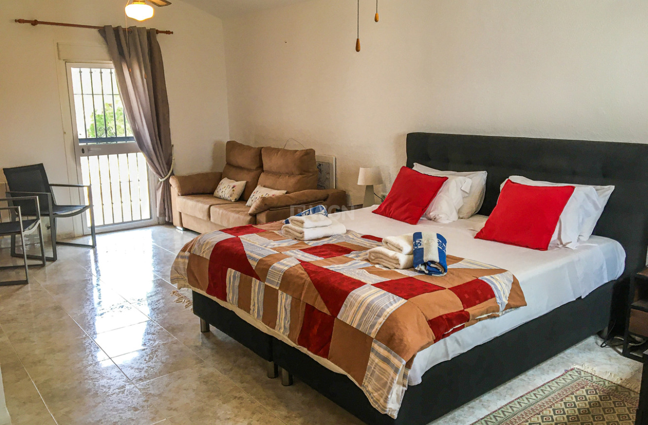 Resale - Villa - Vinuela - Inland