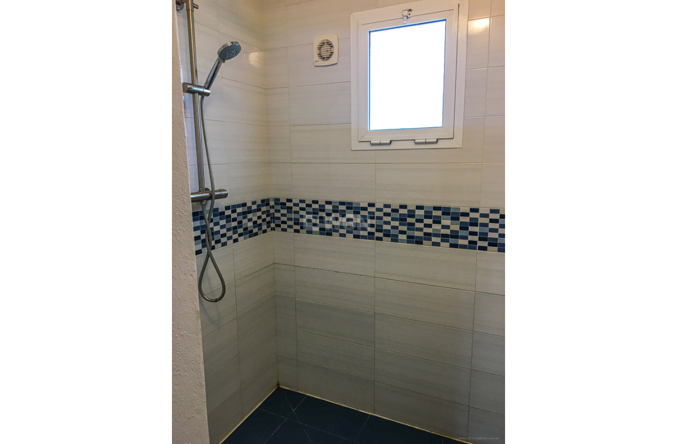 Resale - Villa - Vinuela - Inland