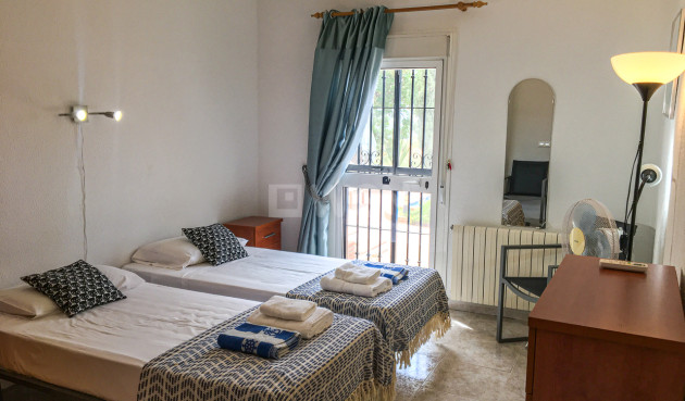 Resale - Villa - Vinuela - Inland