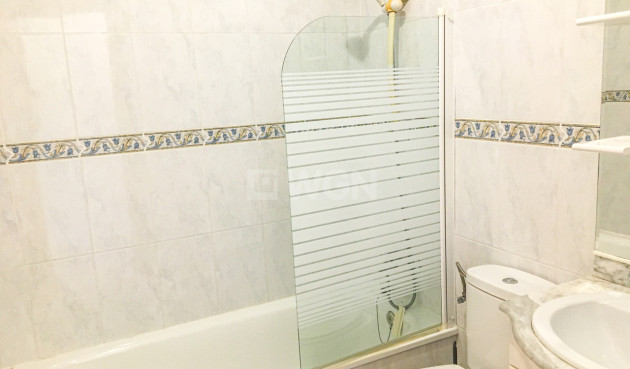 Resale - Villa - Vinuela - Inland