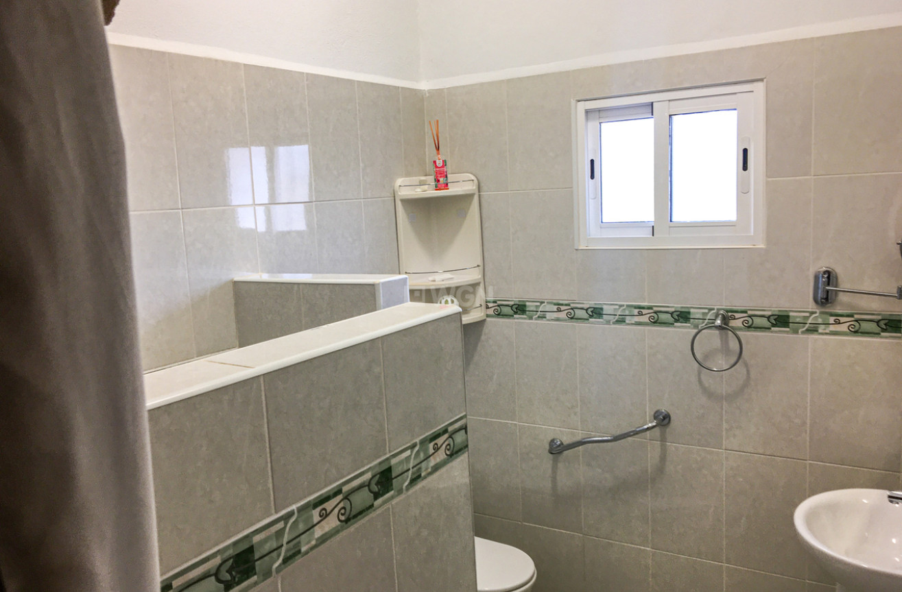 Resale - Villa - Vinuela - Inland