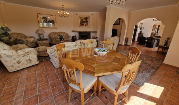 Wiederverkauf - Villa - Vinuela - Inland