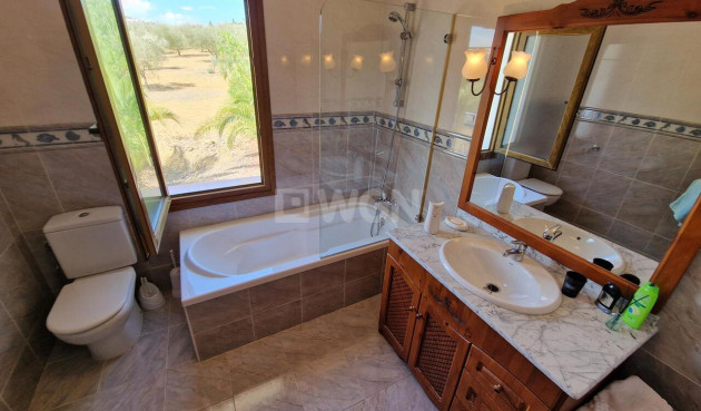 Wiederverkauf - Villa - Vinuela - Inland