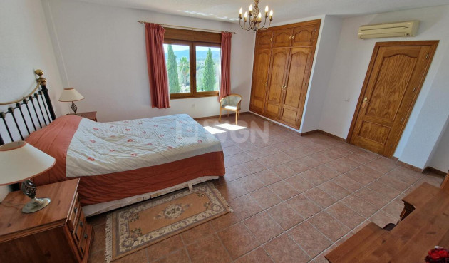 Wiederverkauf - Villa - Vinuela - Inland