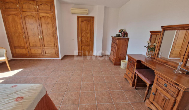 Wiederverkauf - Villa - Vinuela - Inland