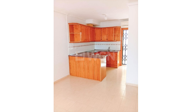 Resale - Apartment / flat - Orihuela Costa - La Florida