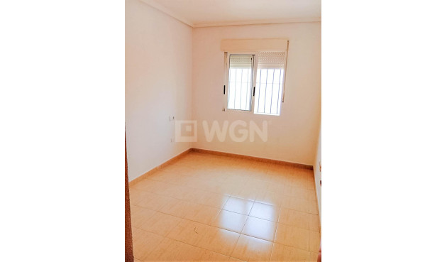 Resale - Apartment / flat - Orihuela Costa - La Florida