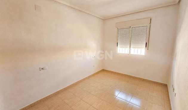 Resale - Apartment / flat - Orihuela Costa - La Florida
