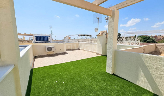 Resale - Apartment / flat - Orihuela Costa - La Florida