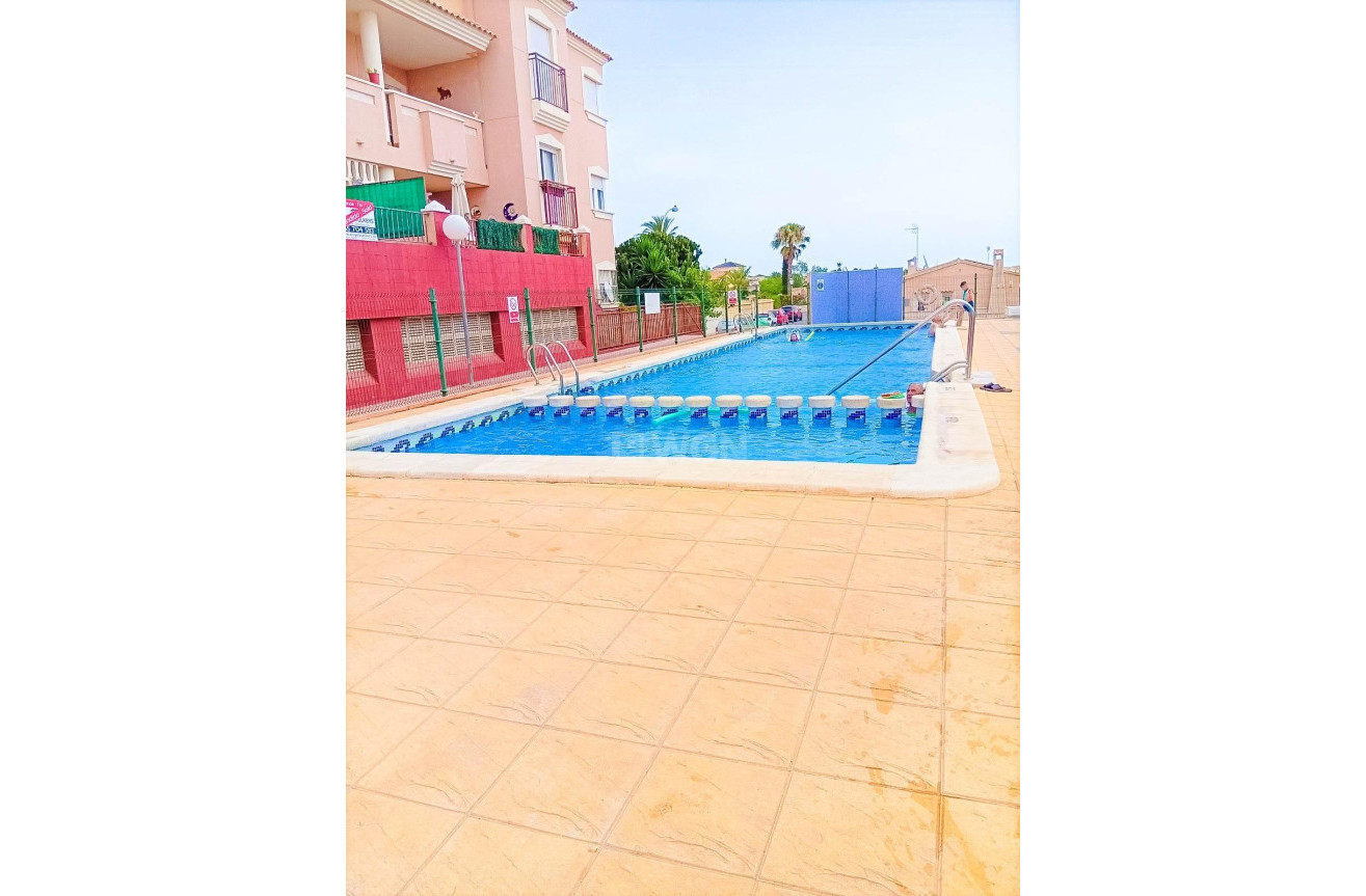 Resale - Apartment / flat - Orihuela Costa - La Florida