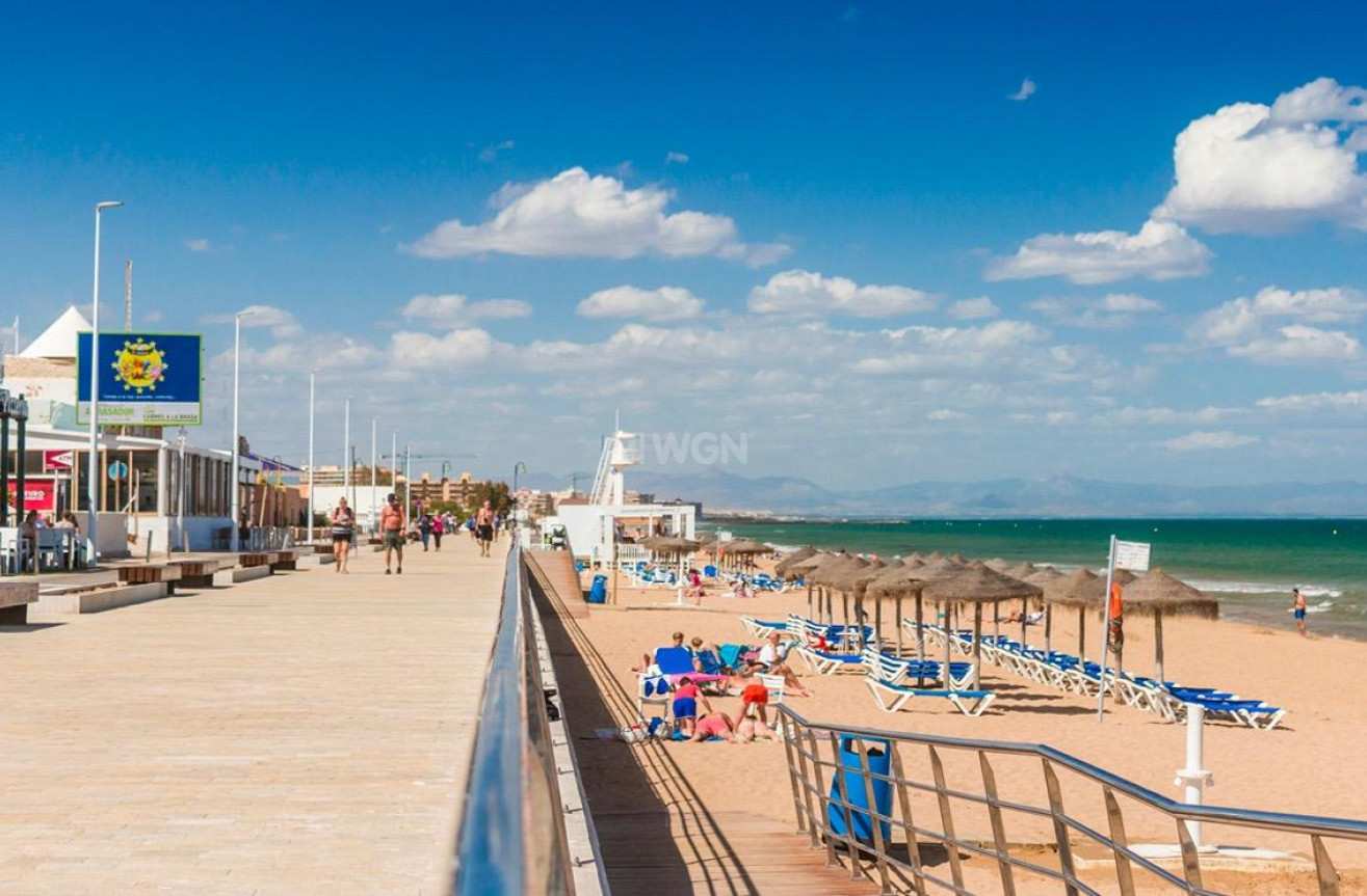 Odsprzedaż - Mieszkanie w bloku - Torrevieja - Cabo Cervera