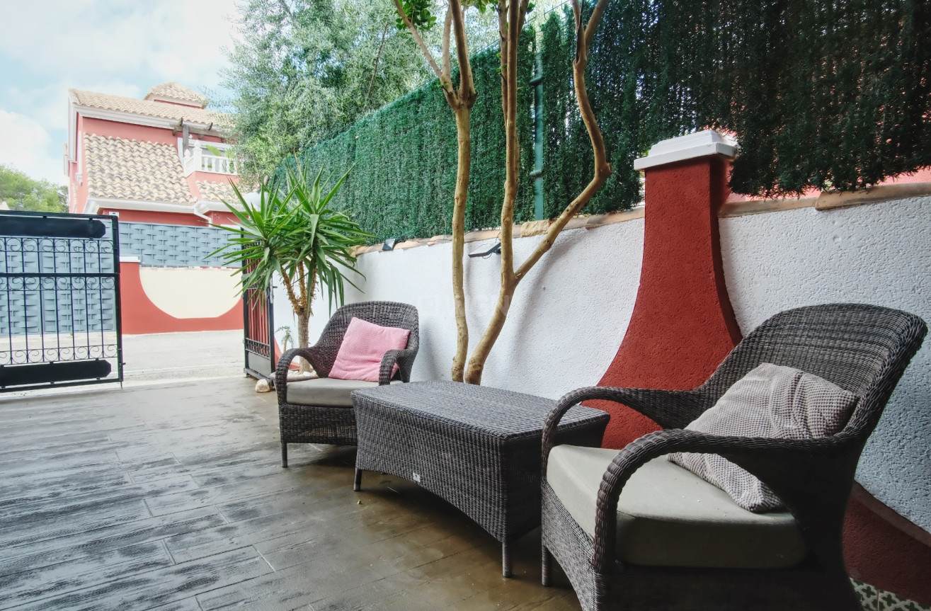 Odsprzedaż - Villa - Orihuela Costa - Costa Blanca