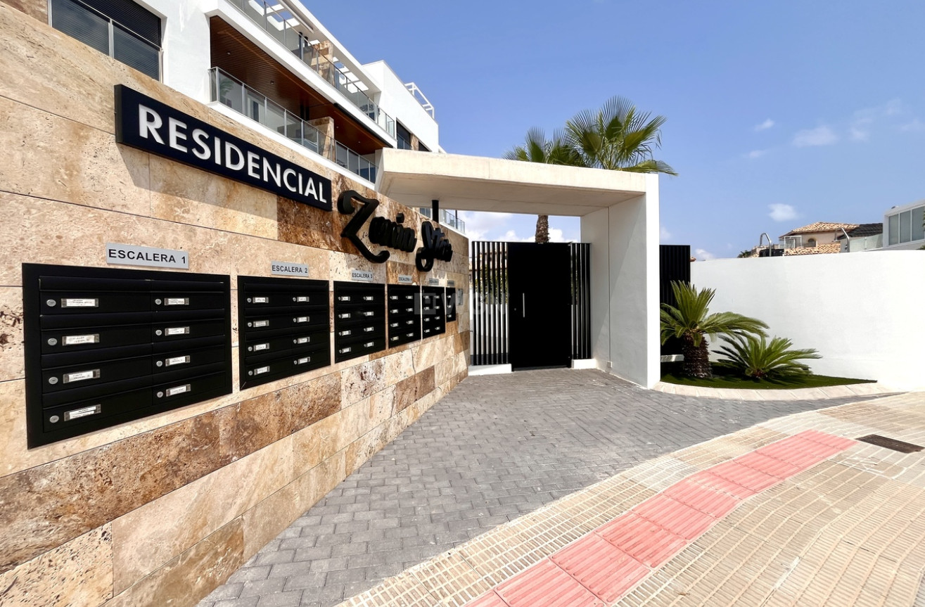 Odsprzedaż - Mieszkanie w bloku - La Zenia - Costa Blanca