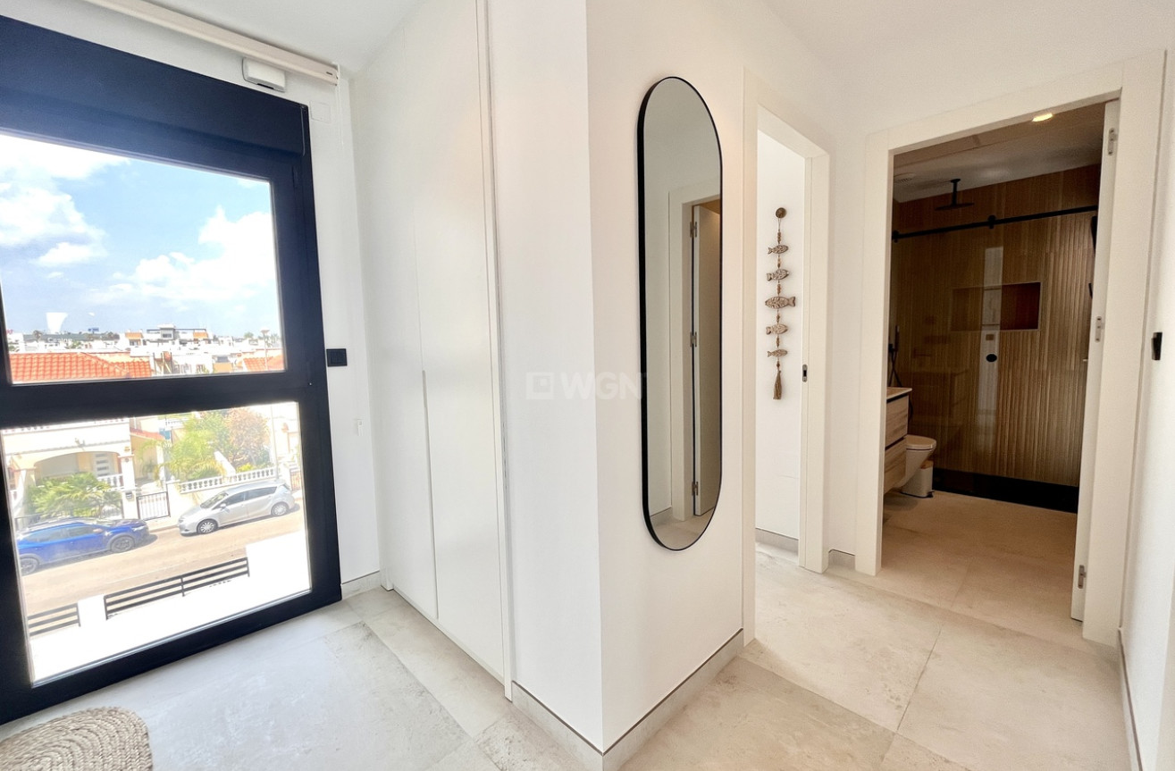 Odsprzedaż - Mieszkanie w bloku - La Zenia - Costa Blanca