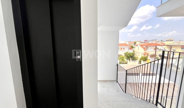 Odsprzedaż - Mieszkanie w bloku - La Zenia - Costa Blanca