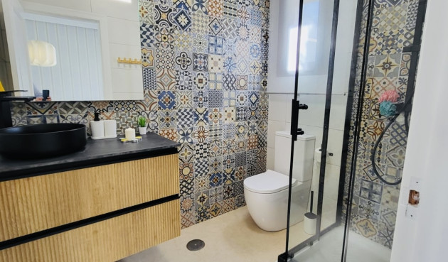 Odsprzedaż - Kamienica - San Miguel de Salinas - Inland