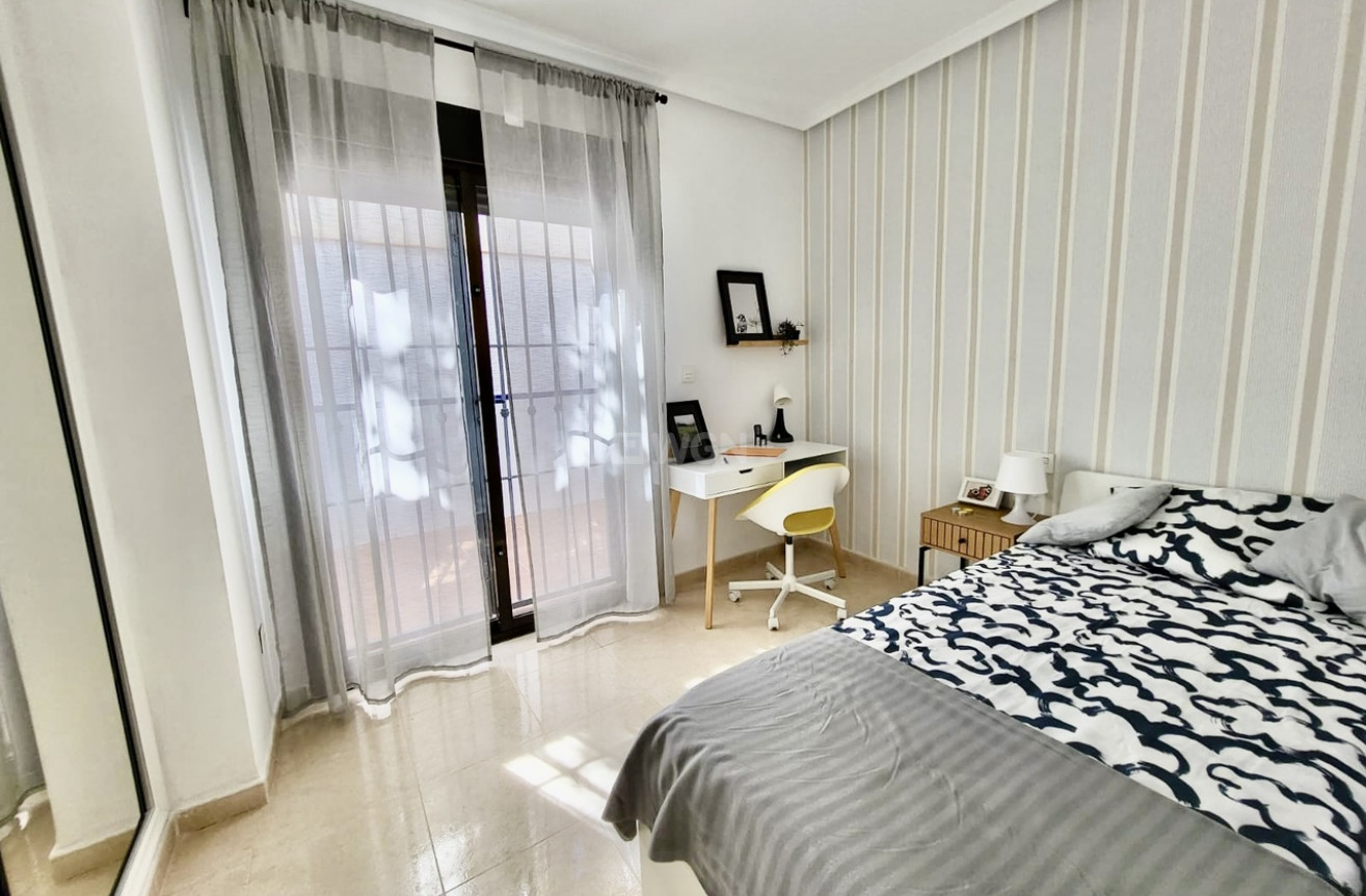 Odsprzedaż - Kamienica - San Miguel de Salinas - Inland