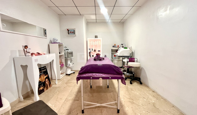 Odsprzedaż - Reklama w telewizji - Villamartin - Costa Blanca