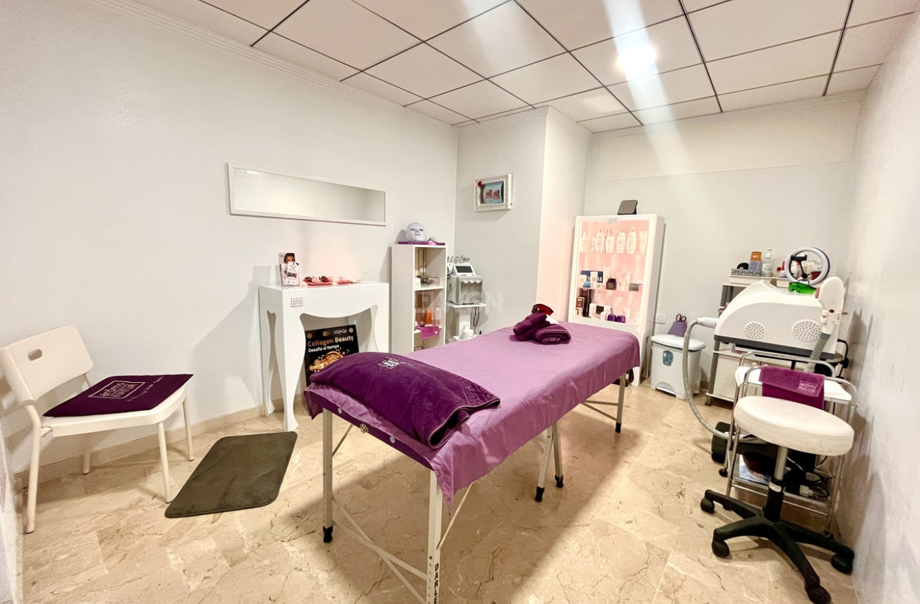 Odsprzedaż - Reklama w telewizji - Villamartin - Costa Blanca