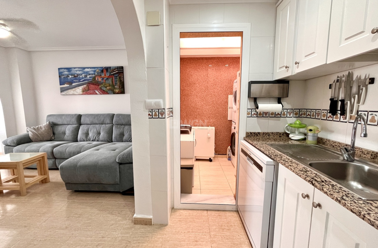 Resale - Townhouse - Avileses - Inland