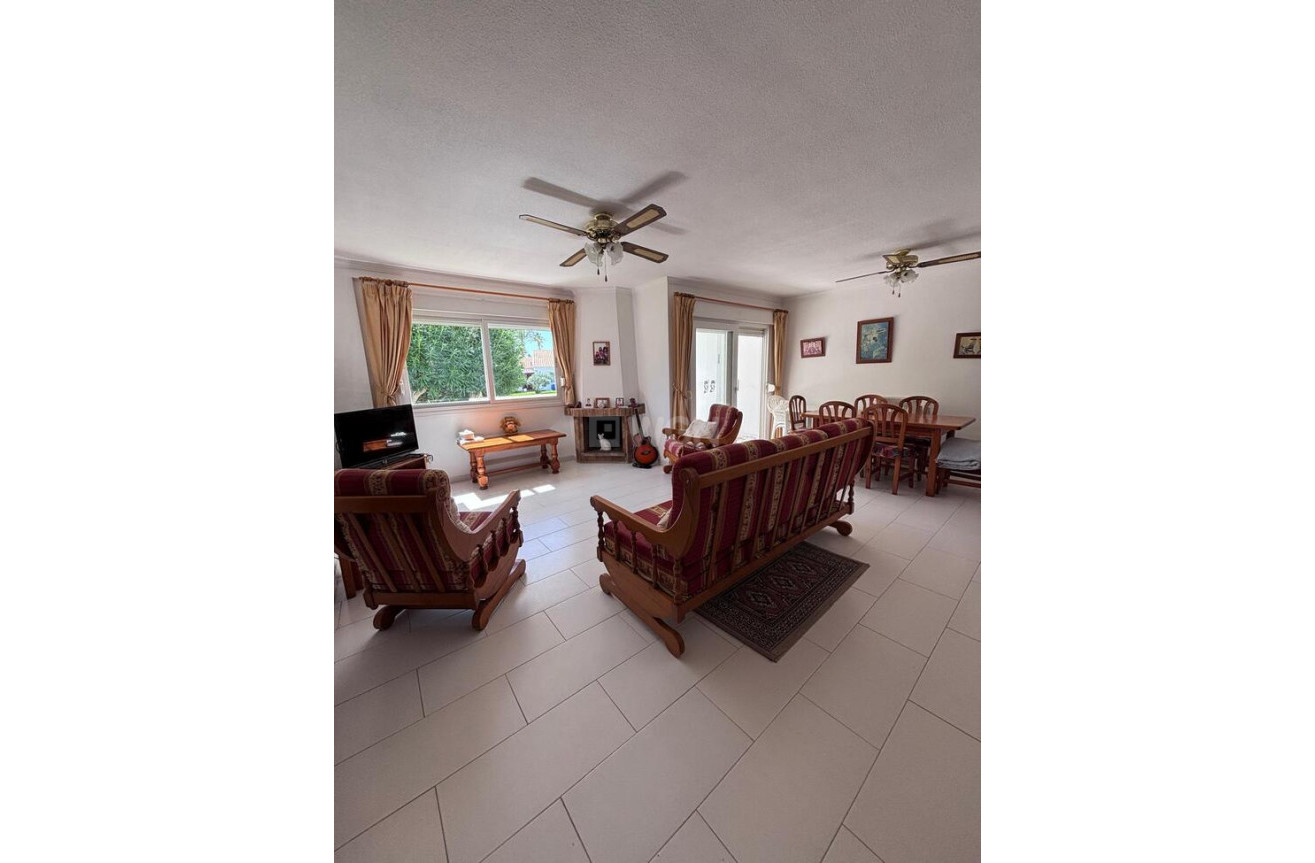 Odsprzedaż - Mieszkanie w bloku - Los Dolses - Inland