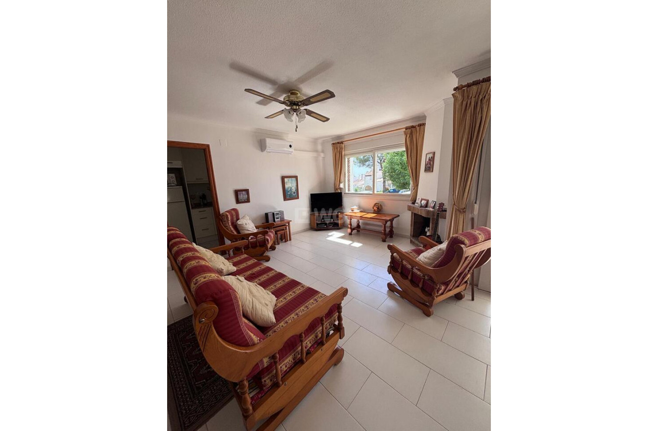 Odsprzedaż - Mieszkanie w bloku - Los Dolses - Inland