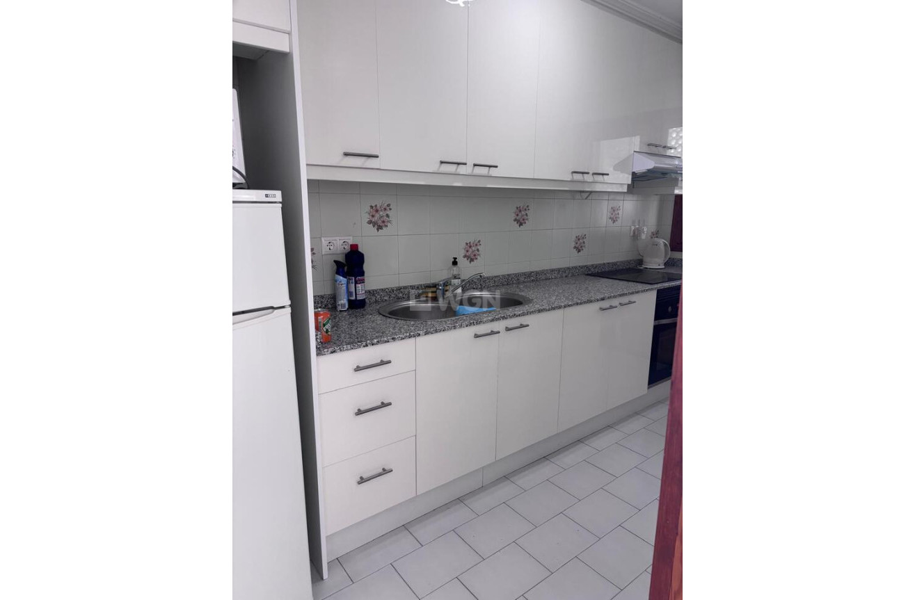 Odsprzedaż - Mieszkanie w bloku - Los Dolses - Inland