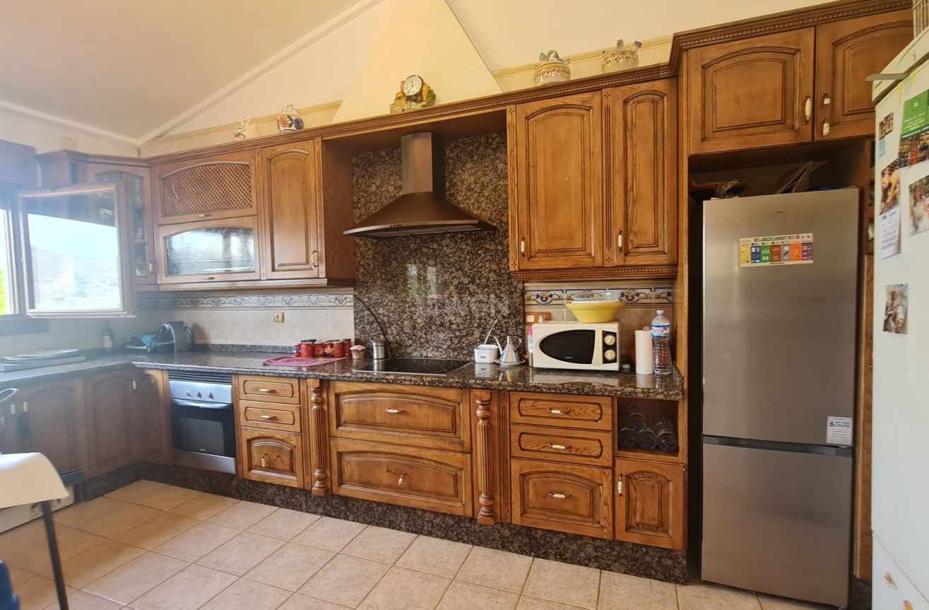 Odsprzedaż - Villa - Petrer - Inland