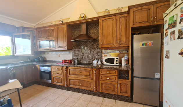 Odsprzedaż - Villa - Petrer - Inland