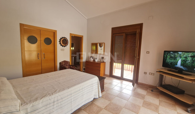 Odsprzedaż - Villa - Petrer - Inland