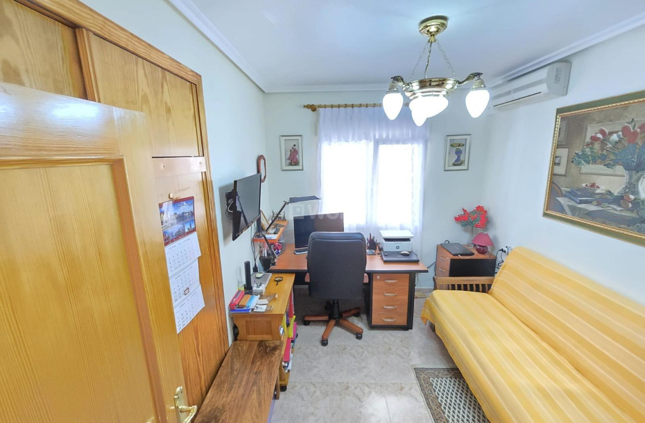 Resale - Villa - Orihuela Costa - Playa Flamenca