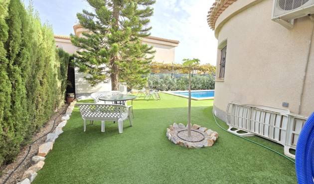Resale - Villa - Orihuela Costa - Playa Flamenca