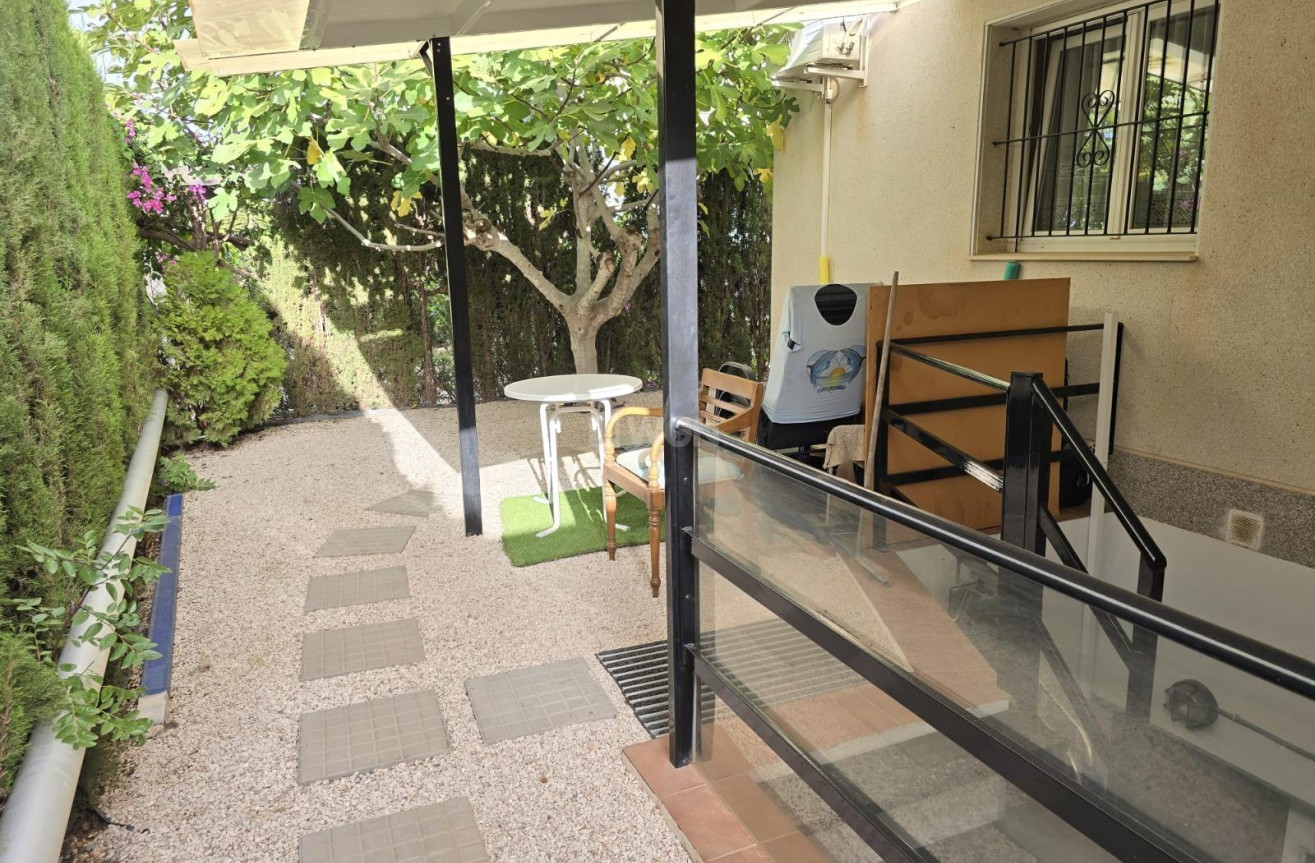 Resale - Villa - Orihuela Costa - Playa Flamenca