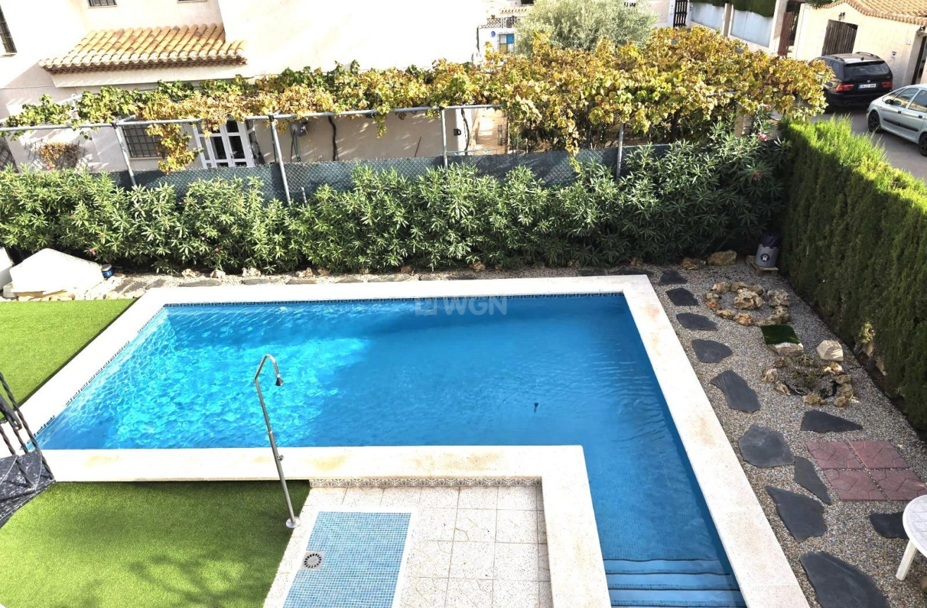 Resale - Villa - Orihuela Costa - Playa Flamenca