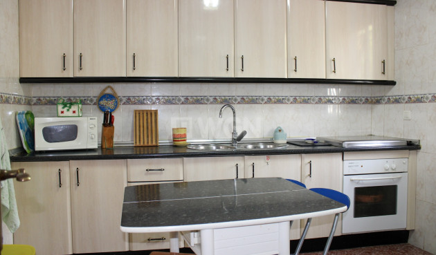 Odsprzedaż - Villa - Nerja - Costa del Sol