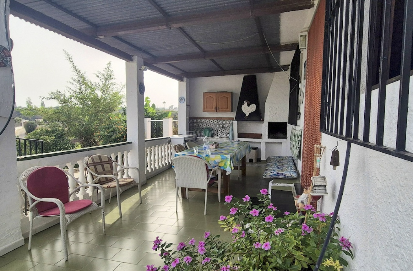 Odsprzedaż - Villa - Nerja - Costa del Sol