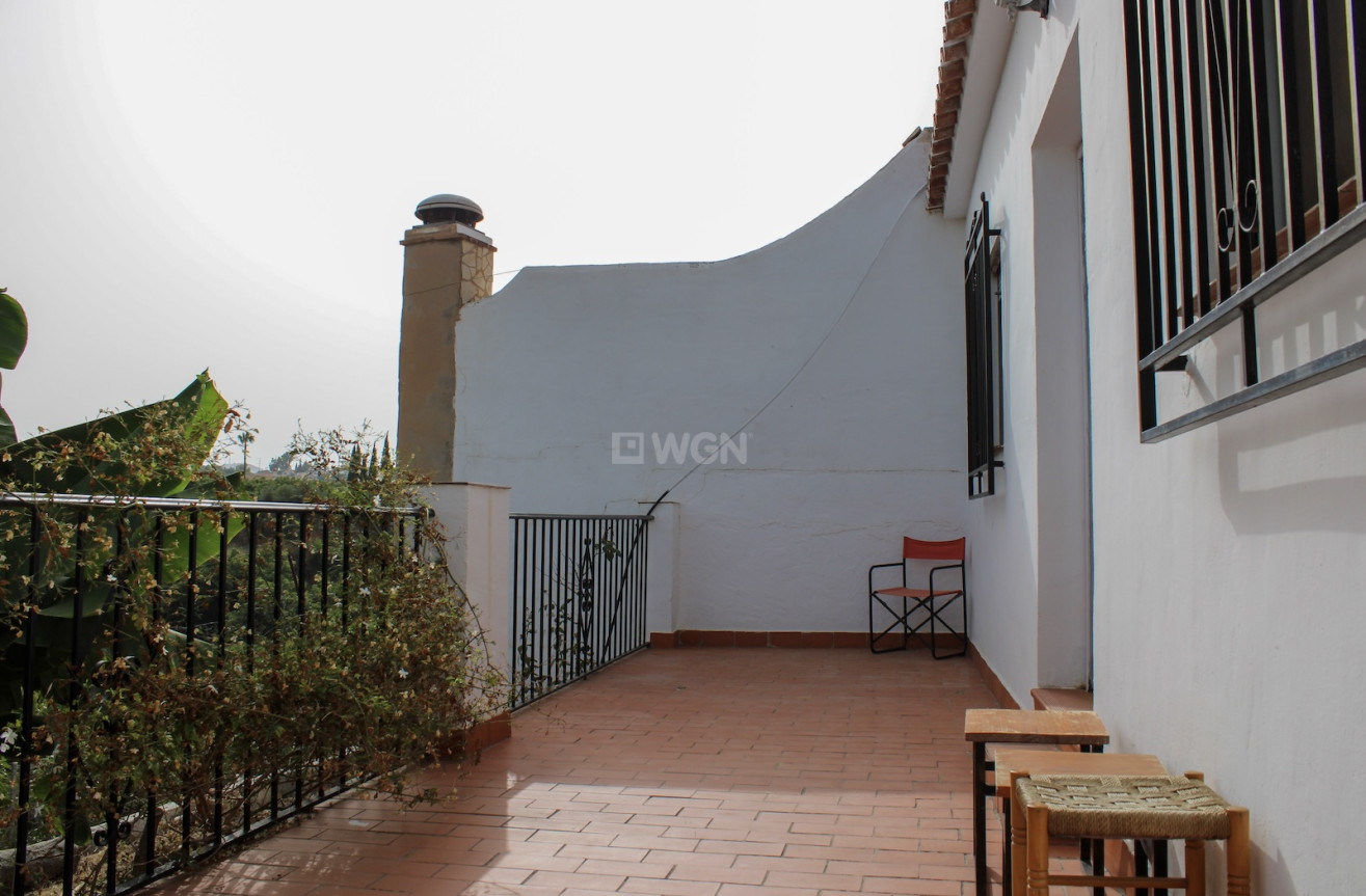 Odsprzedaż - Villa - Nerja - Costa del Sol