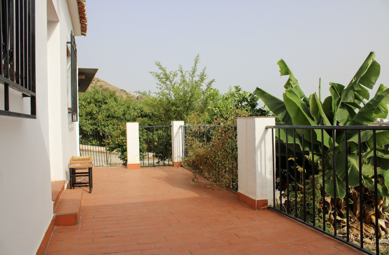 Odsprzedaż - Villa - Nerja - Costa del Sol