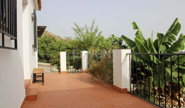 Odsprzedaż - Villa - Nerja - Costa del Sol