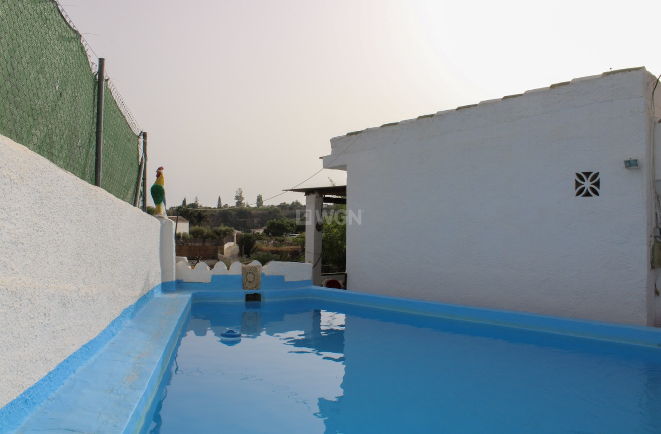 Odsprzedaż - Villa - Nerja - Costa del Sol