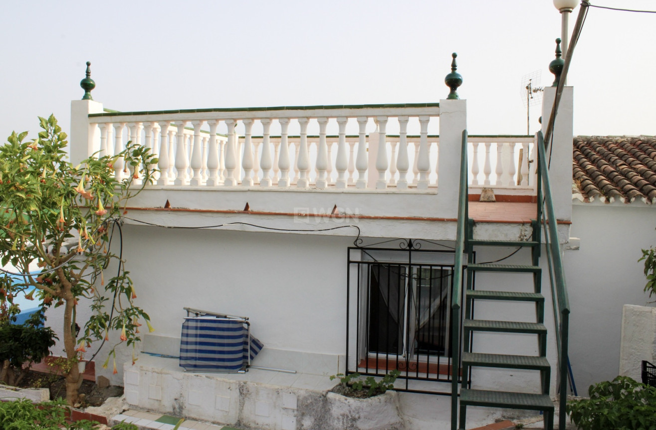 Odsprzedaż - Villa - Nerja - Costa del Sol