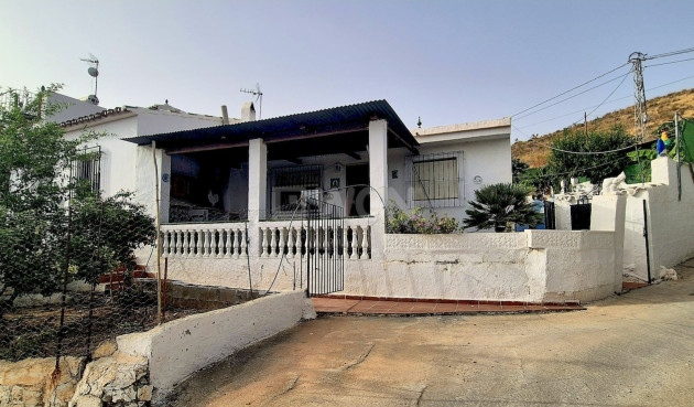 Odsprzedaż - Villa - Nerja - Costa del Sol