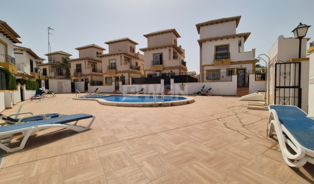 Resale - Villa - Orihuela - Inland