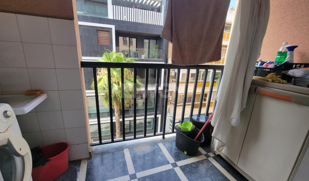 Reventa - Apartamento / piso - Torrevieja - Centro