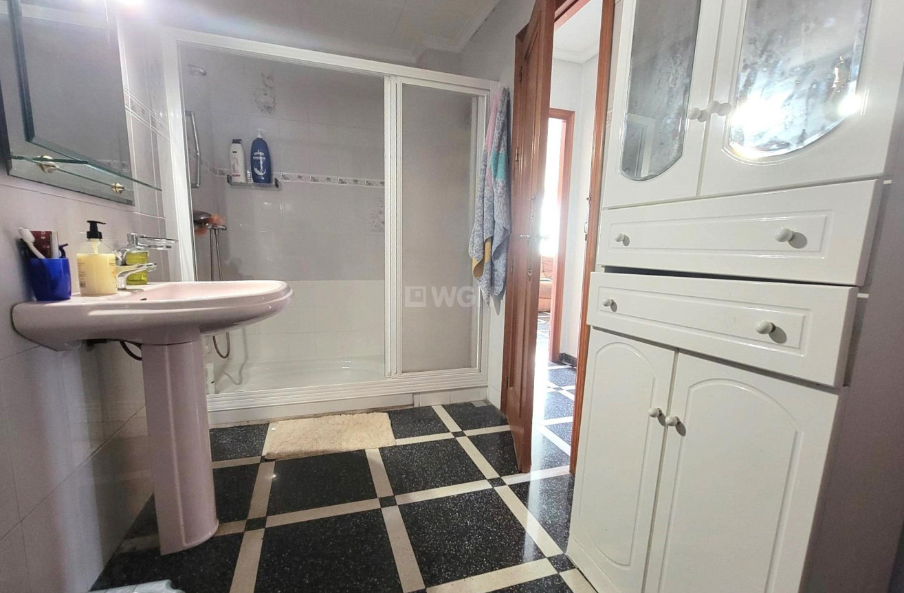 Reventa - Apartamento / piso - Torrevieja - Centro