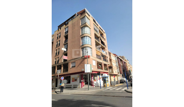 Reventa - Apartamento / piso - Torrevieja - Centro