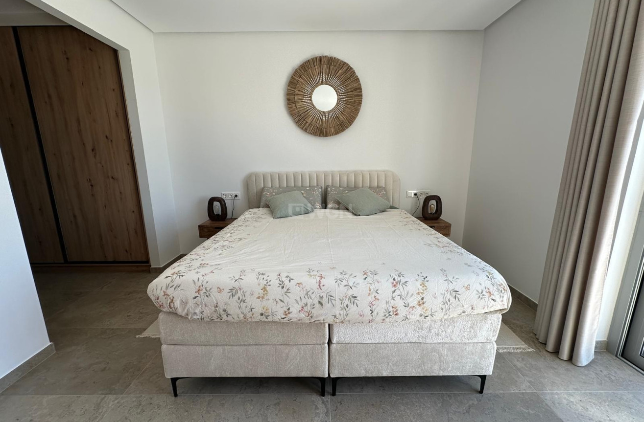 Odsprzedaż - Villa - Benijofar - Costa Blanca