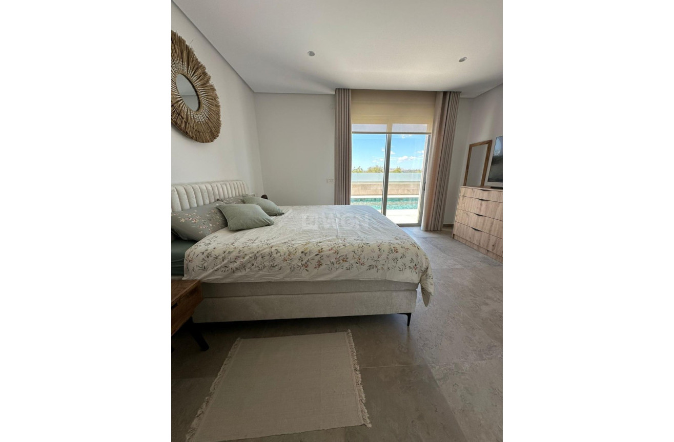 Odsprzedaż - Villa - Benijofar - Costa Blanca