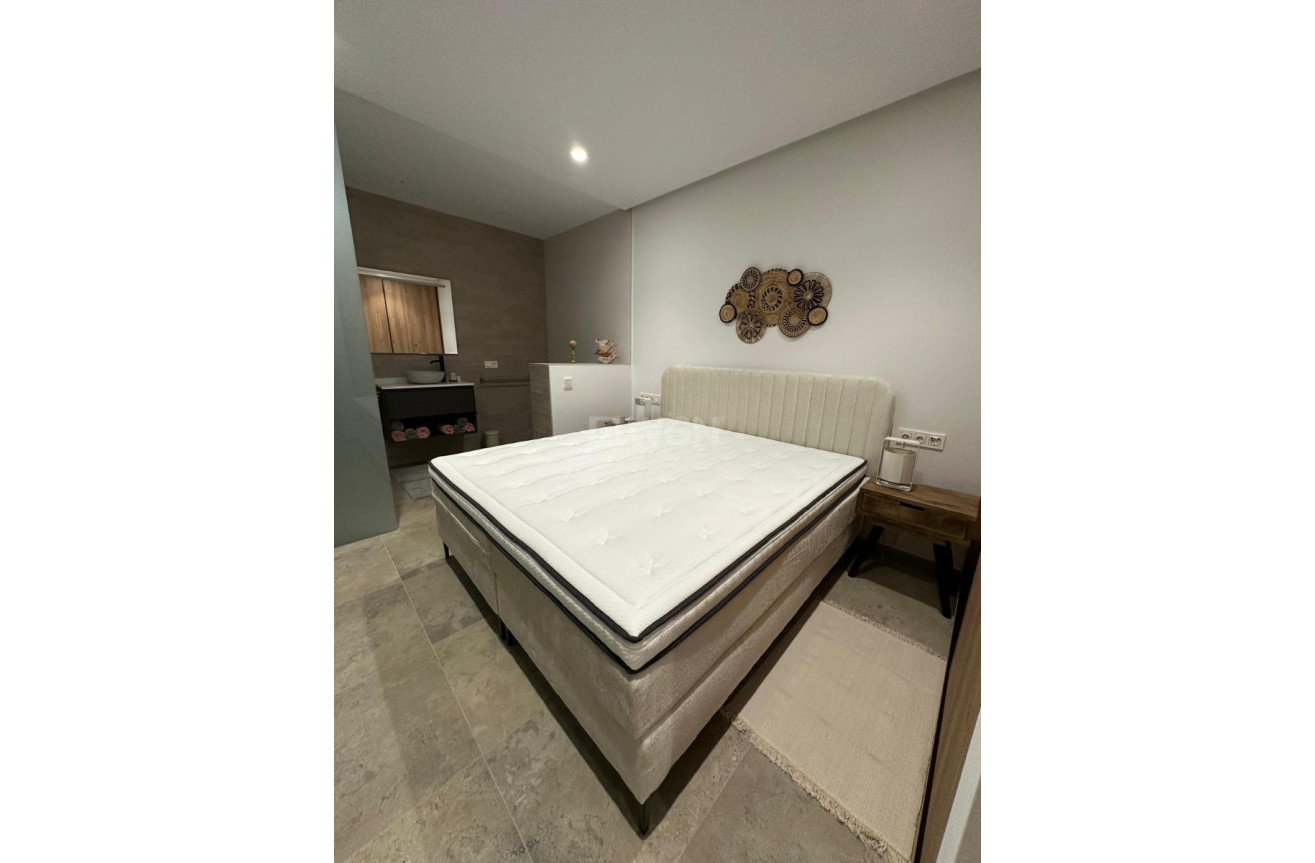 Odsprzedaż - Villa - Benijofar - Costa Blanca